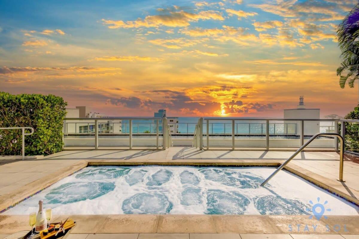 Beachfront Resort - Hot Tub & Pool- Near Beach ハリウッド エクステリア 写真
