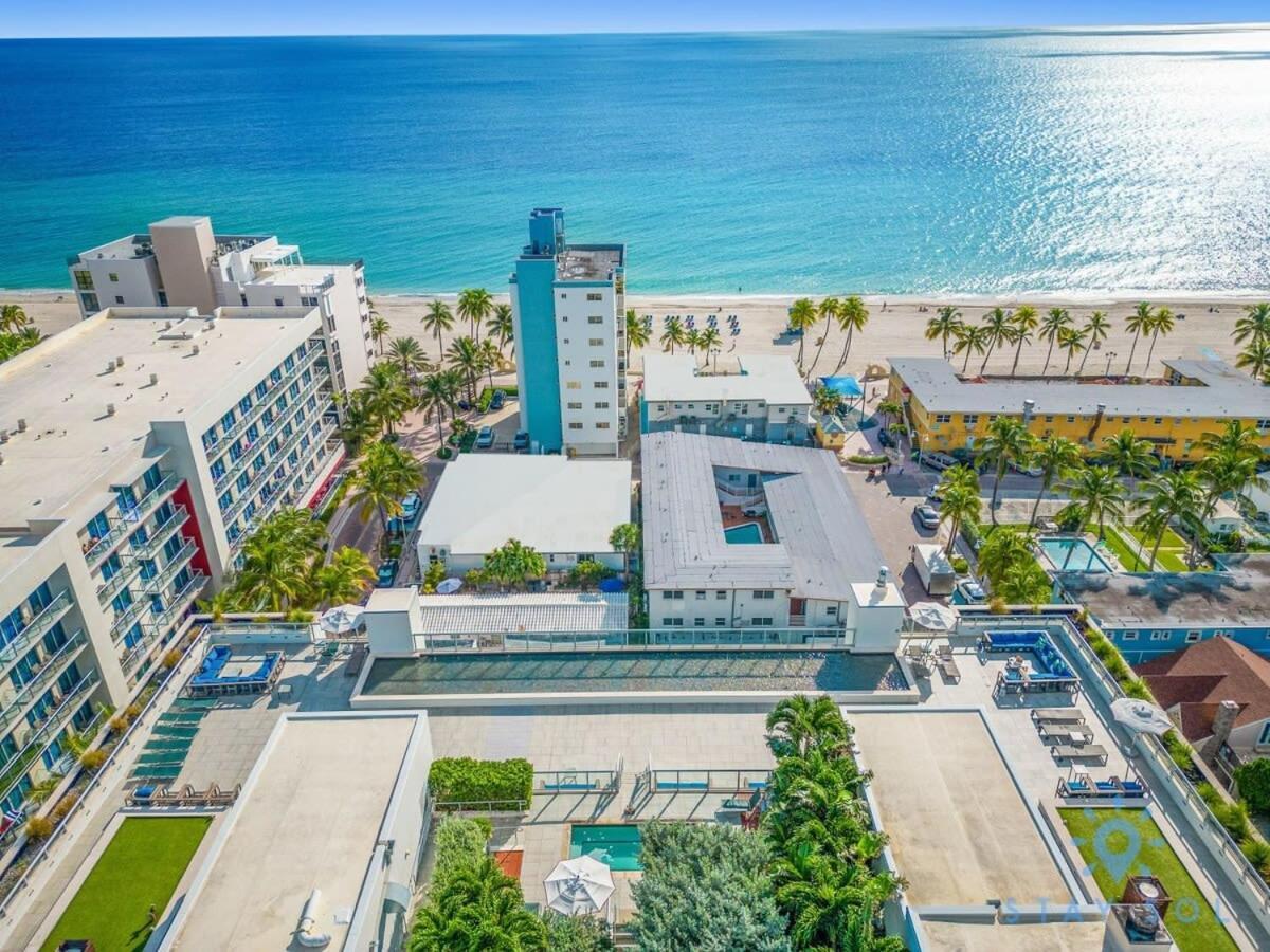 Beachfront Resort - Hot Tub & Pool- Near Beach ハリウッド エクステリア 写真